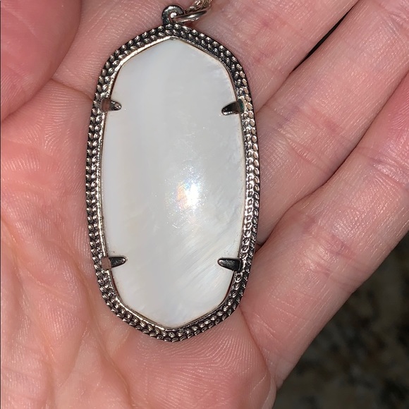 Kendra Scott Necklace - Picture 5 of 5